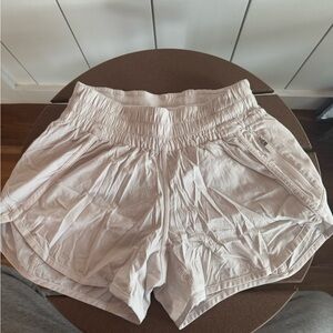 3” Lululemon Short sz4